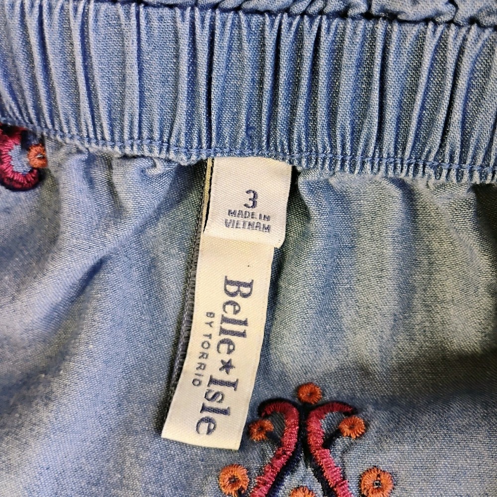 Torrid Belle Isle Embroidered Chambray Top Womens 3X Blue Ruffle Neck Boho - Picture 8 of 12